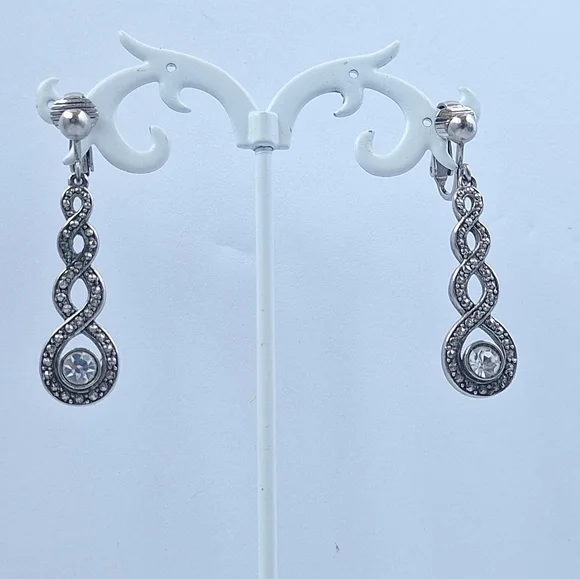 Vintage marcasite Clip-On Earrings - Picture 5 of 5